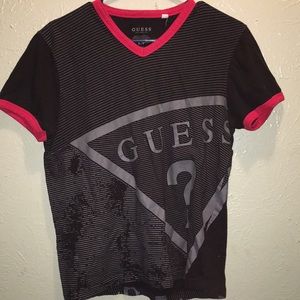 Guess v-neck shirt